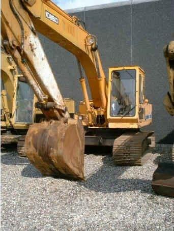 Kobelco 907 Paletli ekskavatörler