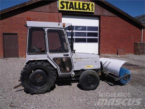 Mitsubishi 280 Traktörler