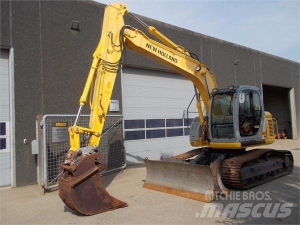 New Holland E150 Paletli ekskavatörler