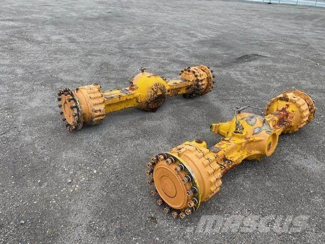 CASE 821 c axles Akslar