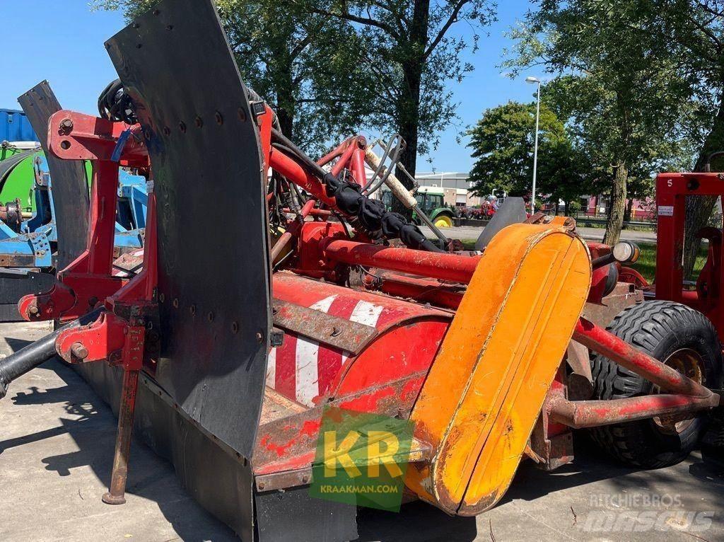 Dücker UM 27 Hasat makineleri