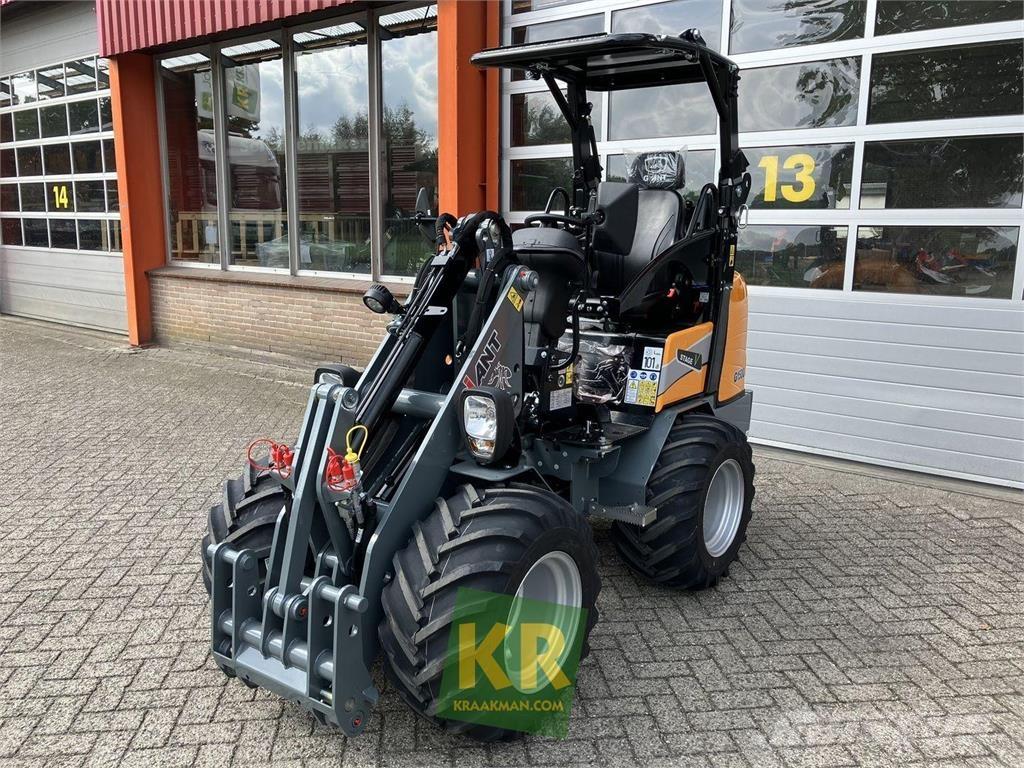 GiANT G1500 Ön yükleyici ve kazicilar