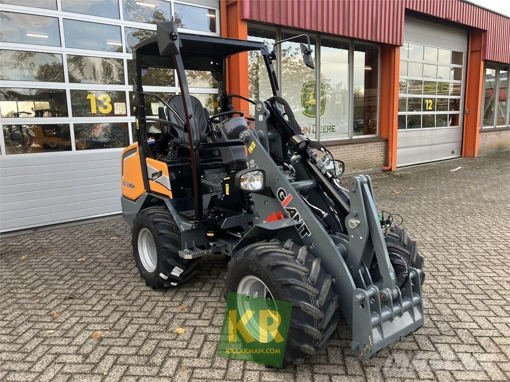 GiANT G2700 HD+ Ön yükleyici ve kazicilar