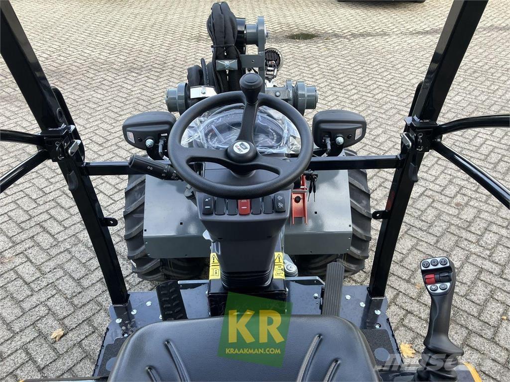 GiANT G2700 HD+ Ön yükleyici ve kazicilar