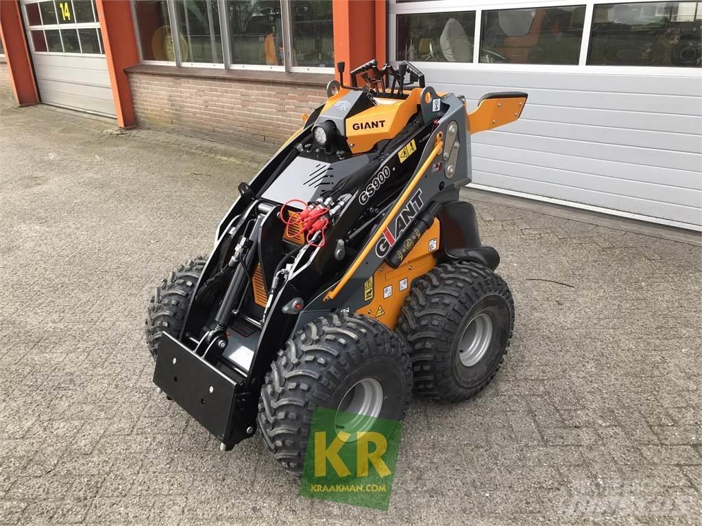 GiANT GS900 Ön yükleyici ve kazicilar