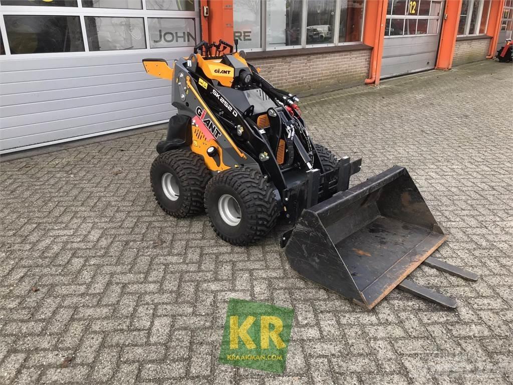 GiANT SK252D Ön yükleyici ve kazicilar
