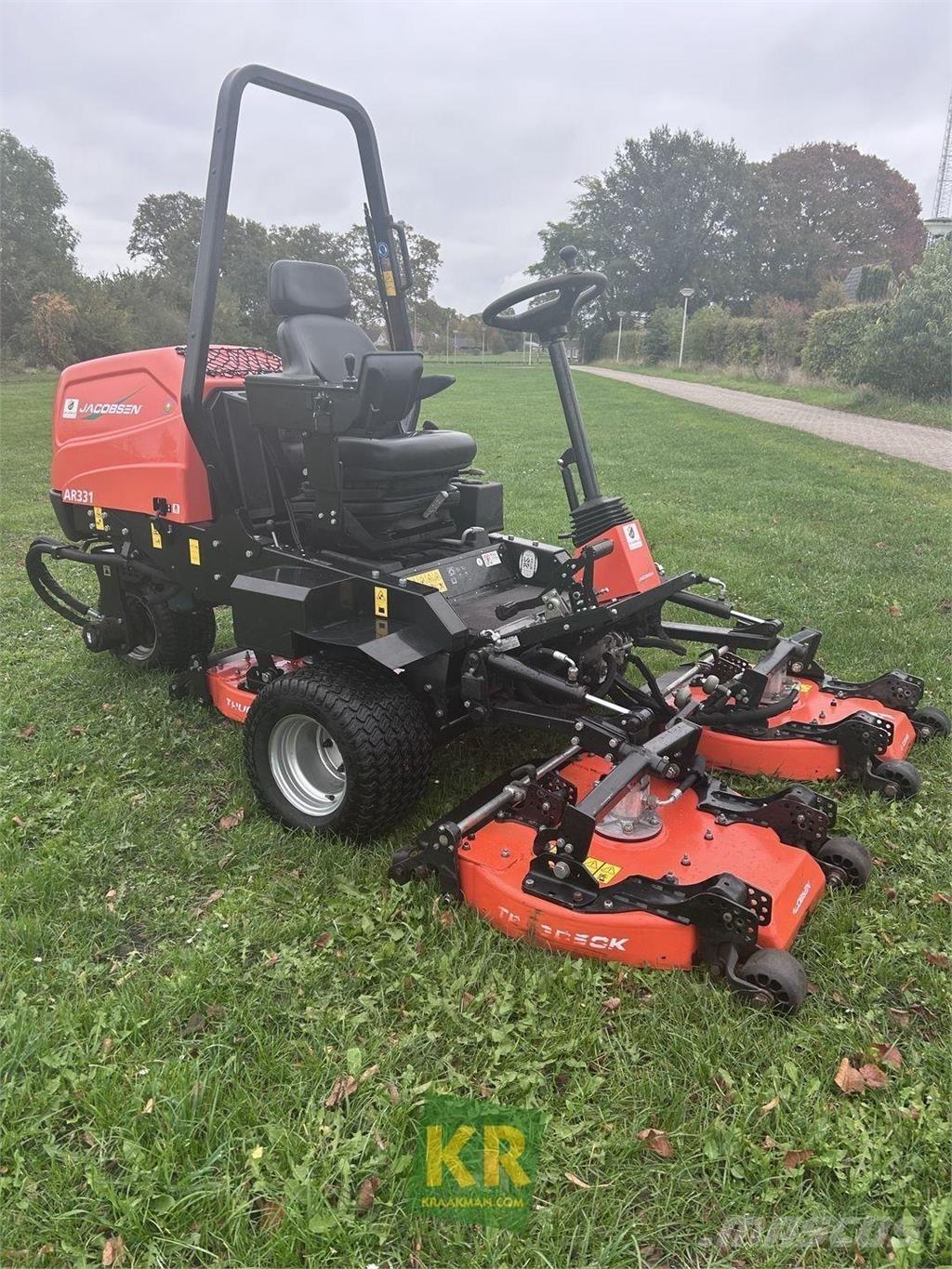 Jacobsen AR331 Pürüzlü arazi, kırpma ve çevresel çim biçme makineleri