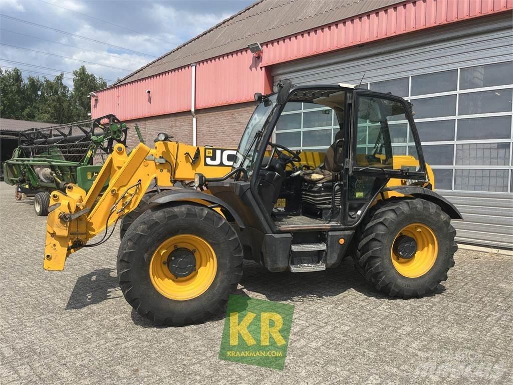 JCB 541-70 Tarimsal teleskopik yükleyiciler