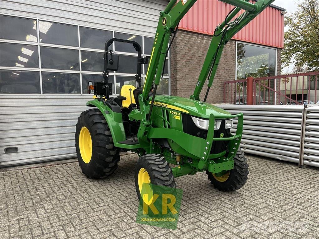 John Deere 4049M Traktörler
