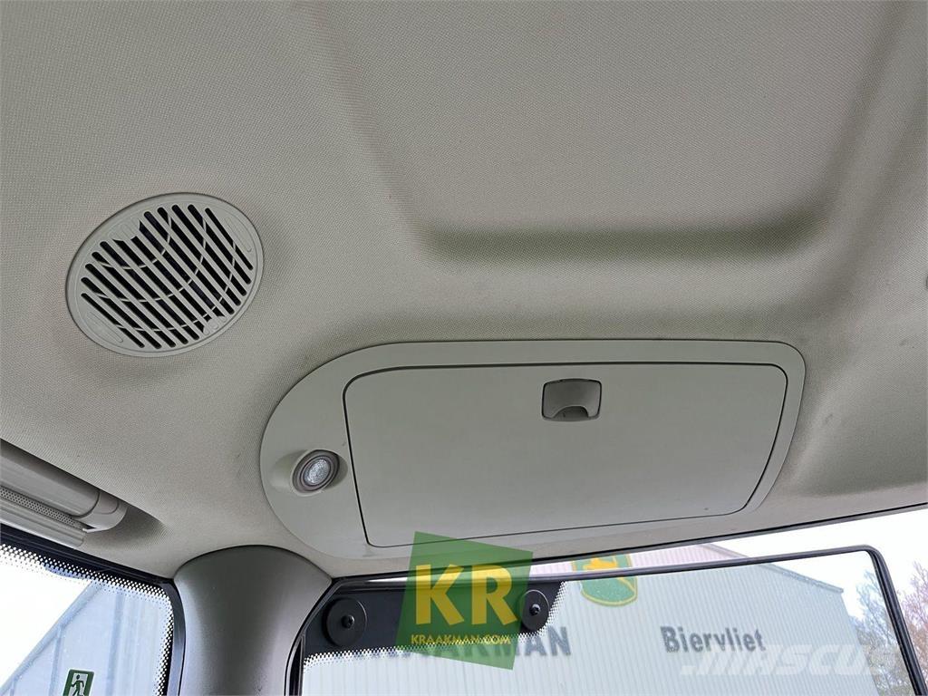 John Deere 6215R Traktörler