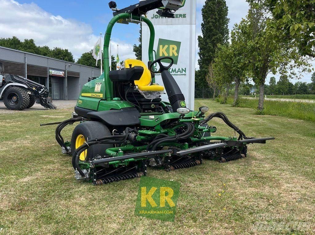 John Deere 6700A Çim biçme makineleri