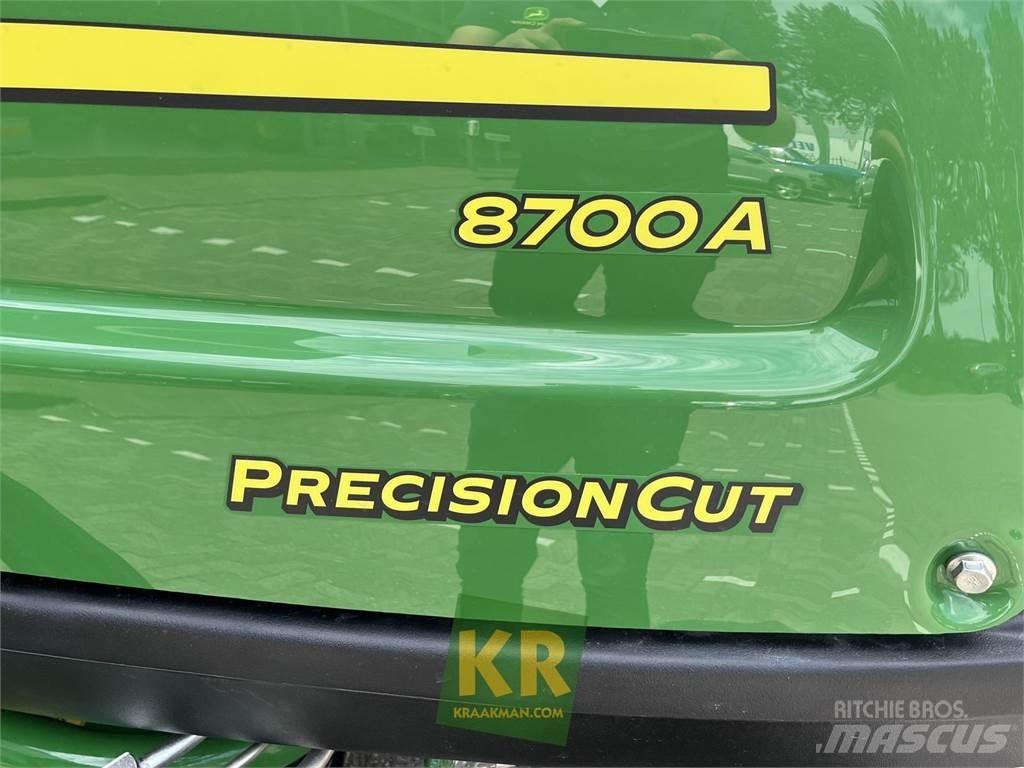 John Deere 8700A Çim biçme makineleri