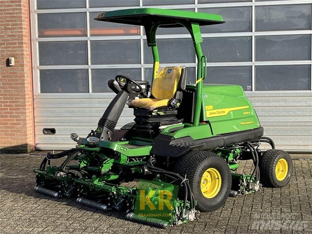 John Deere 8700A Çim biçme makineleri