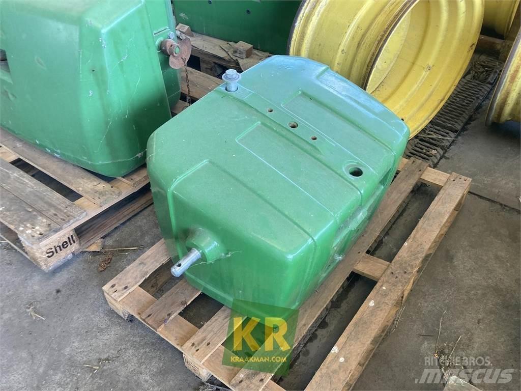 John Deere 900 kg Ön ağırlıklar