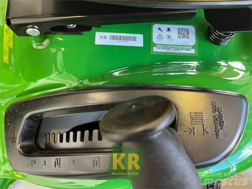 John Deere X127 Mobil çim biçme makineleri