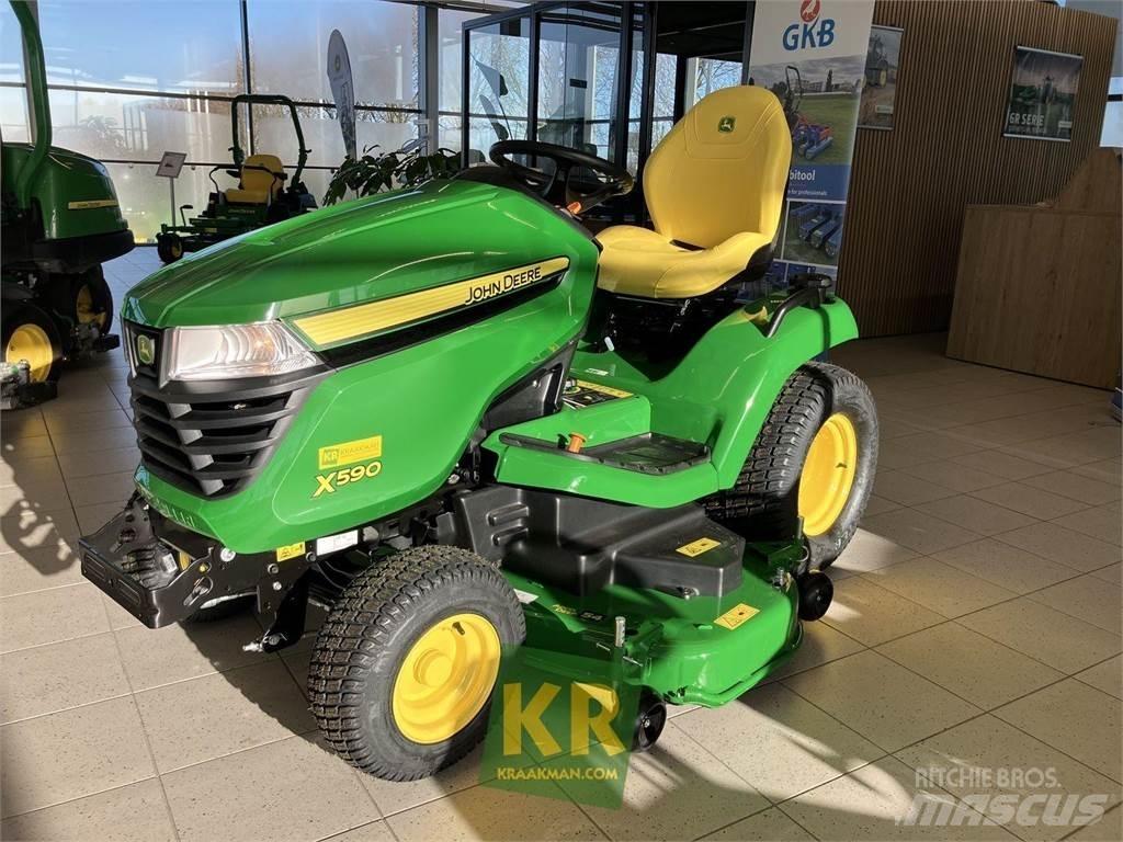 John Deere X590 Mobil çim biçme makineleri