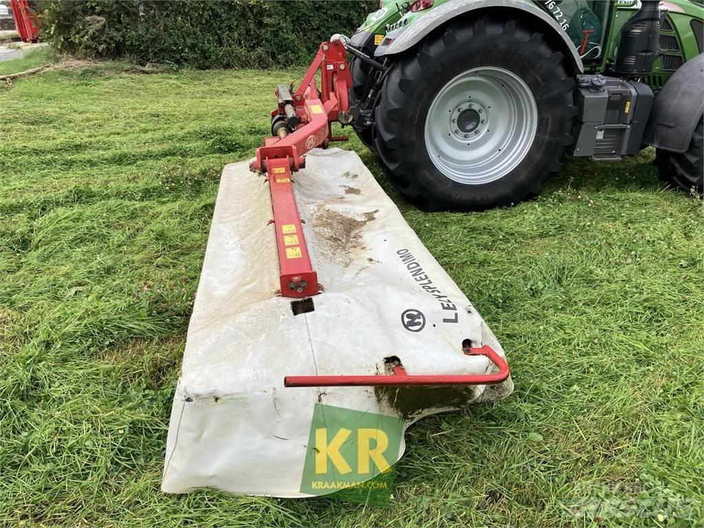 Lely 320 Pürüzlü arazi, kırpma ve çevresel çim biçme makineleri
