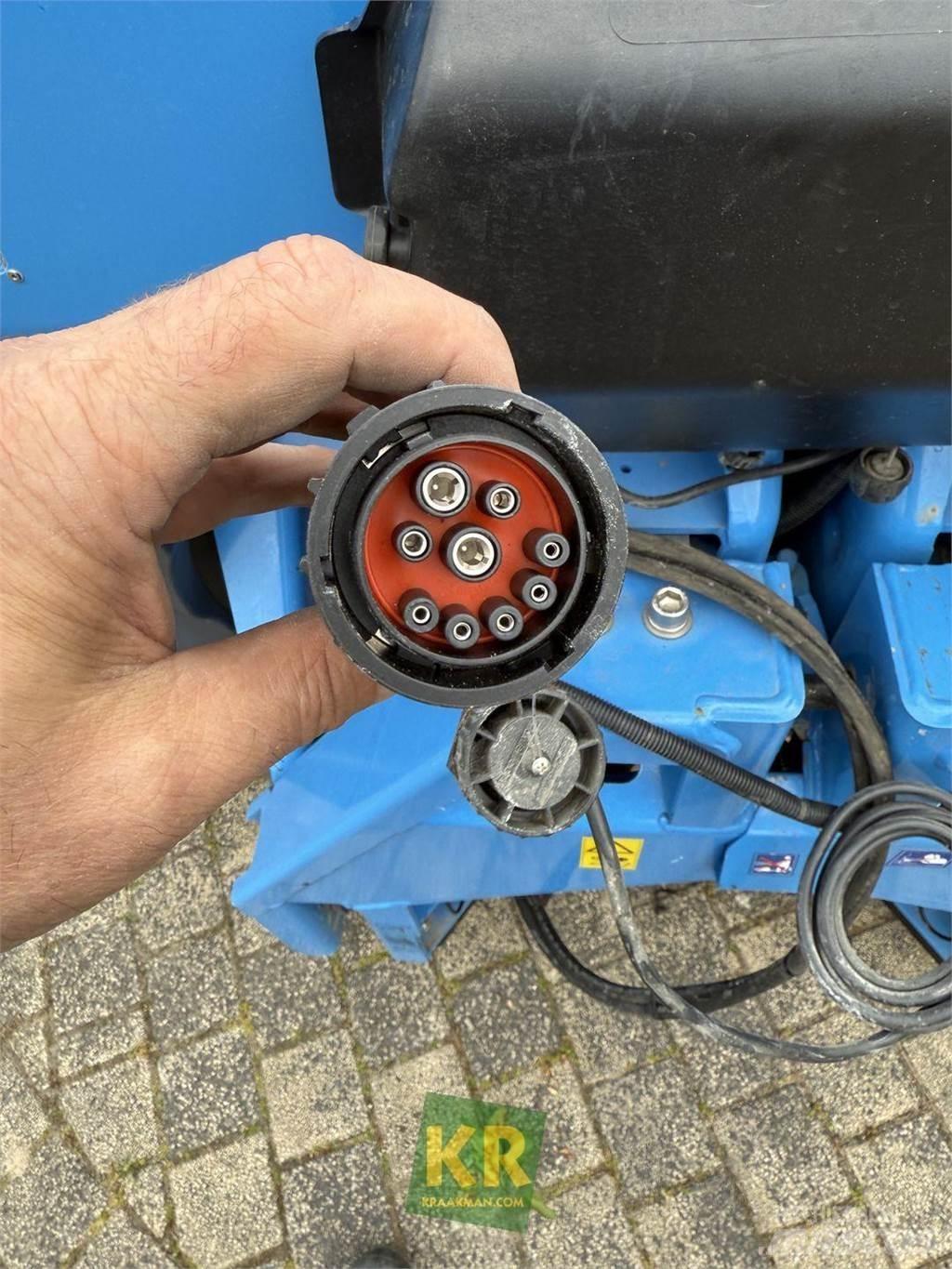 Lemken Polaris 14 Sıvı gübre serpme makineleri