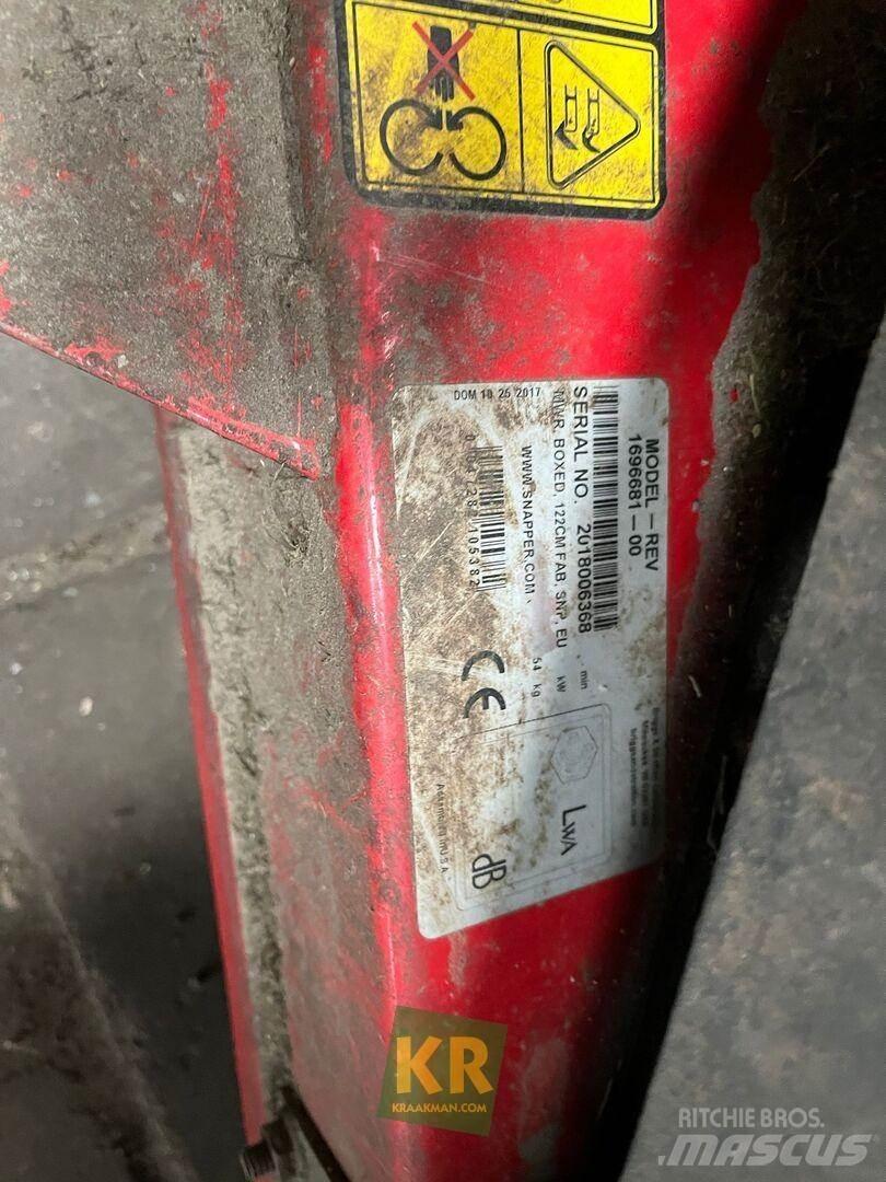Snapper SPX 300 Mobil çim biçme makineleri