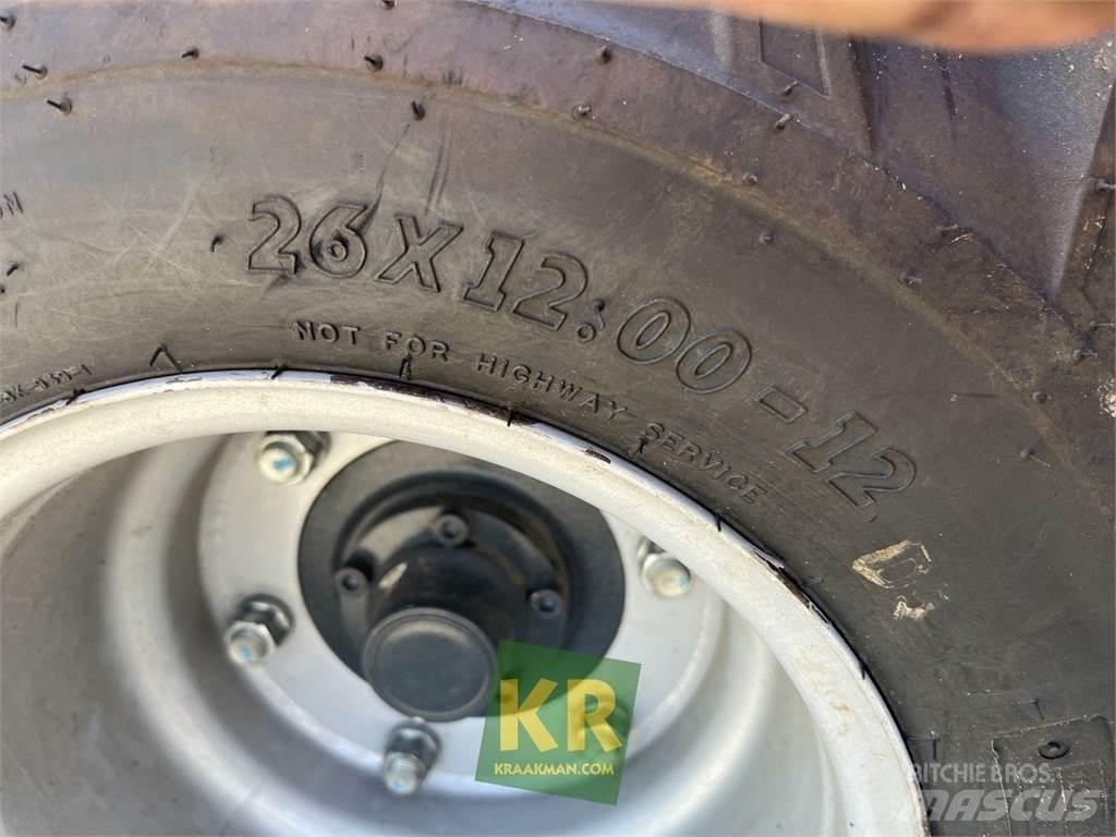 Thaler 2326S Ön yükleyici ve kazicilar