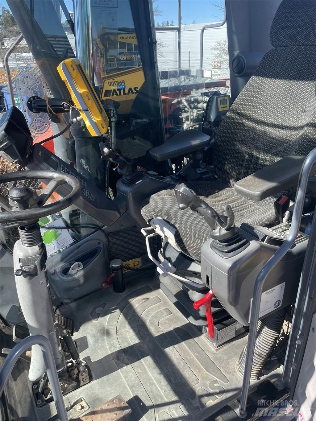 Atlas 140W Lastik tekerli ekskavatörler