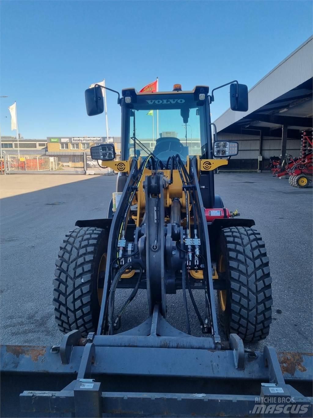 Volvo JL25H Mini yükleyiciler