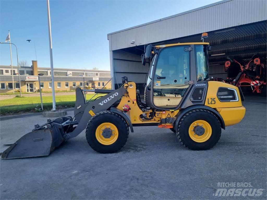 Volvo JL25H Mini yükleyiciler