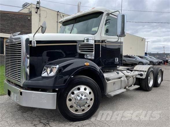 Freightliner 122SD Çekiciler