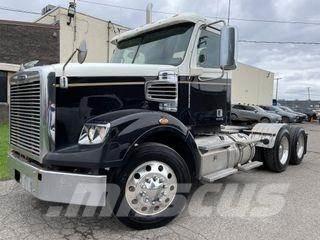 Freightliner 122SD Çekiciler