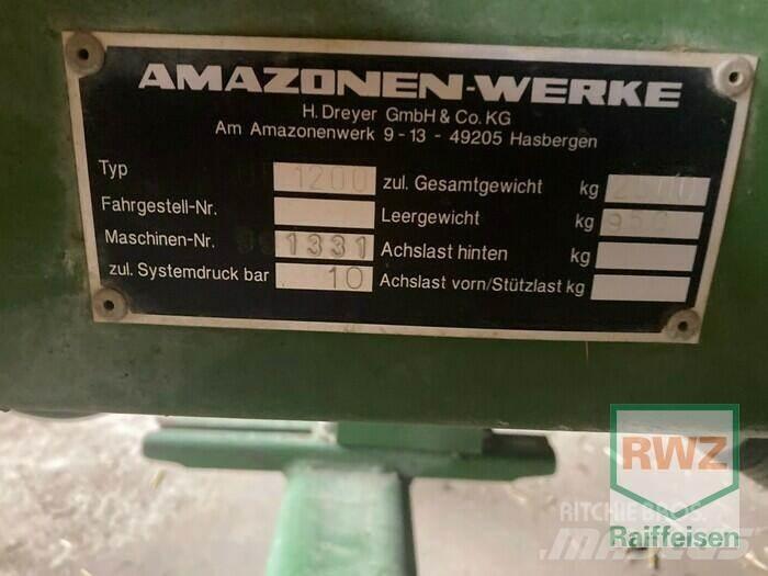 Amazone UF 1200 Çekilir pülverizatörler