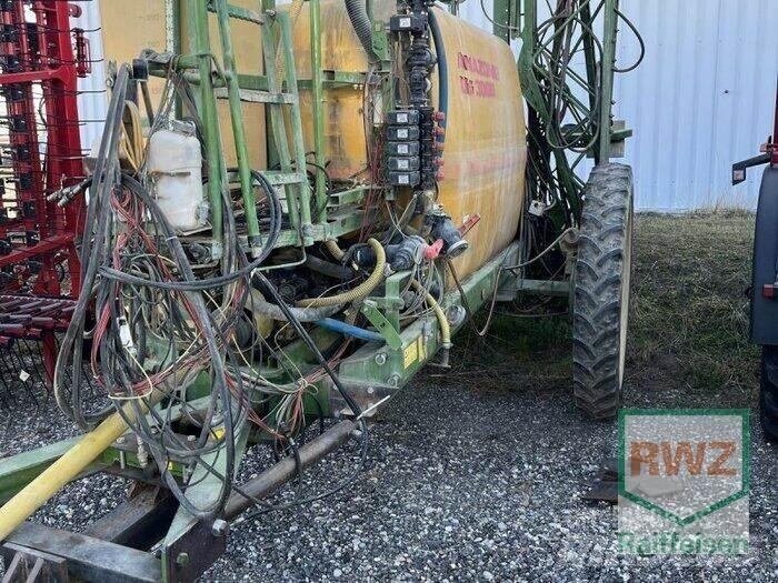 Amazone UG 3000 Çekilir pülverizatörler