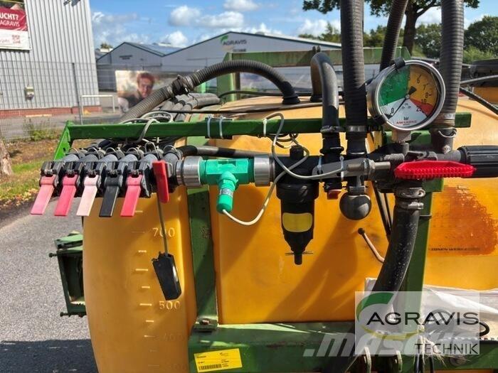 Amazone US 804 T Çekilir pülverizatörler