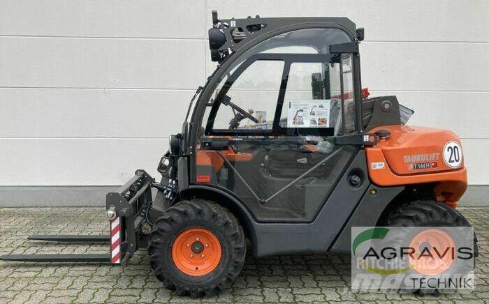 Ausa T144H Tarimsal teleskopik yükleyiciler