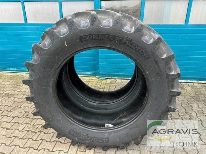 BKT 480/70-R38 Tekerlekler