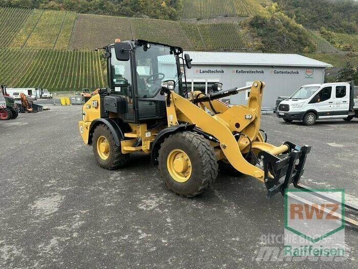 CAT 907 Tekerlekli yükleyiciler