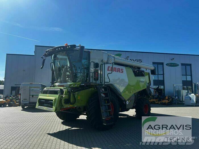 CLAAS TRION 650 Biçerdöverler