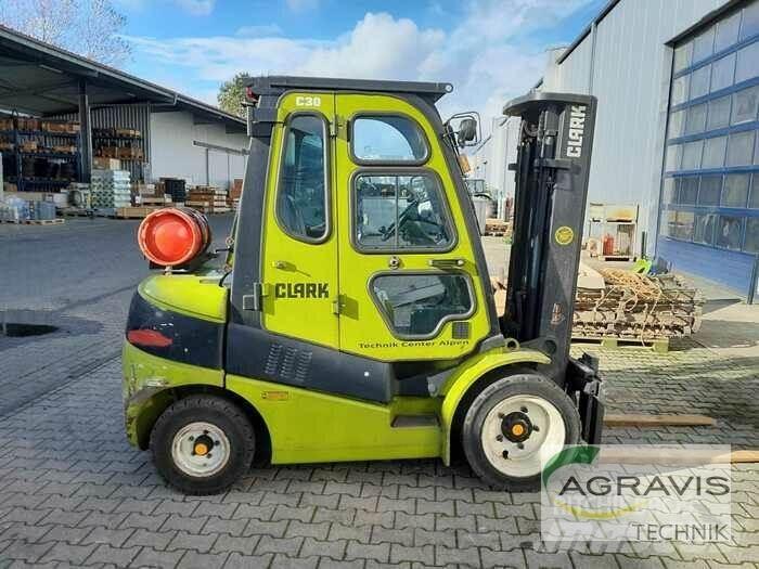 Clark C30L Diger