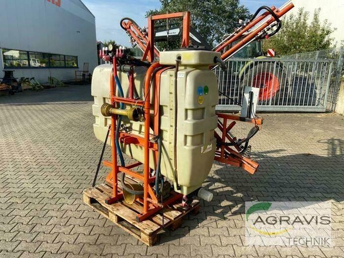 Douven 600 L Çekilir pülverizatörler
