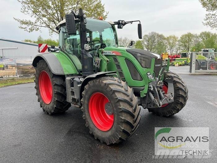 Fendt 714 VARIO S4 Traktörler