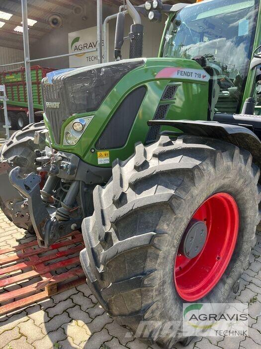 Fendt 718 VARIO S4 Traktörler