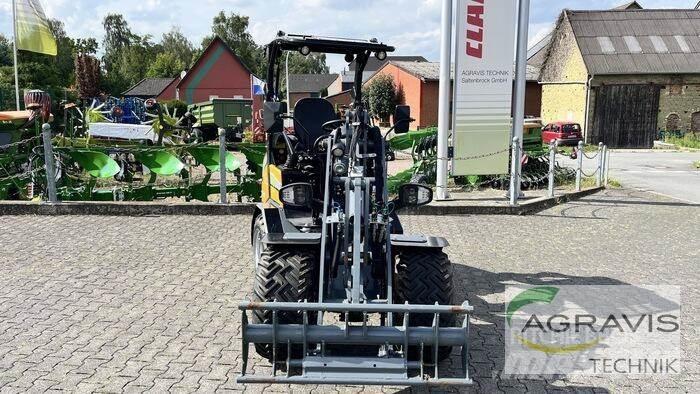 GiANT G2200E Tekerlekli yükleyiciler