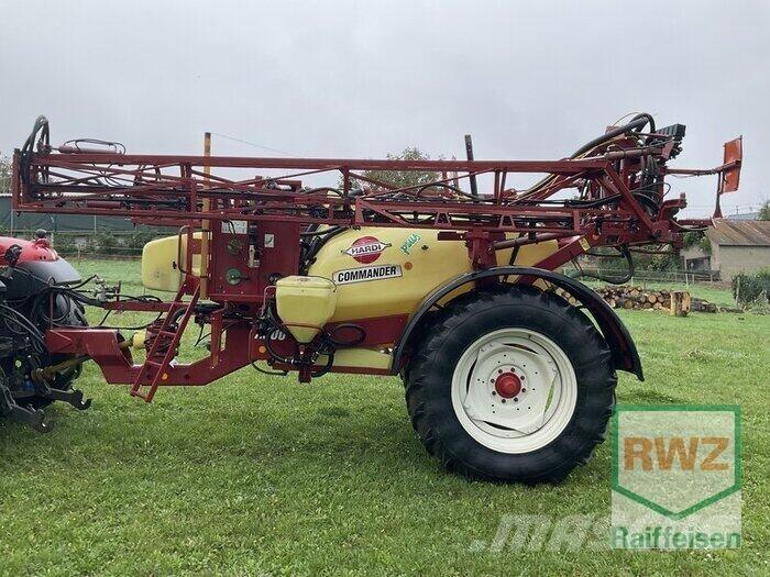 Hardi Commander 2800 Çekilir pülverizatörler