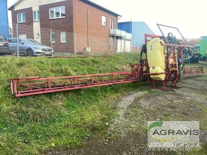 Hardi MEGA 1000 LTR. Çekilir pülverizatörler