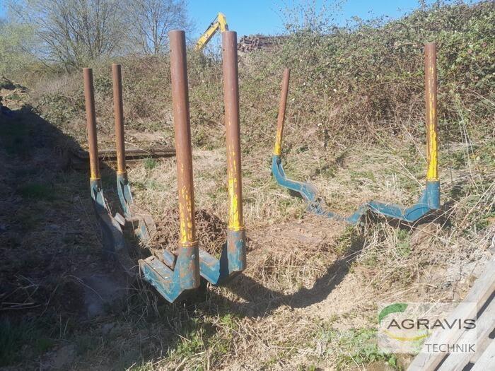 HSM 208F 9 Tomruk yükleyici traktörler