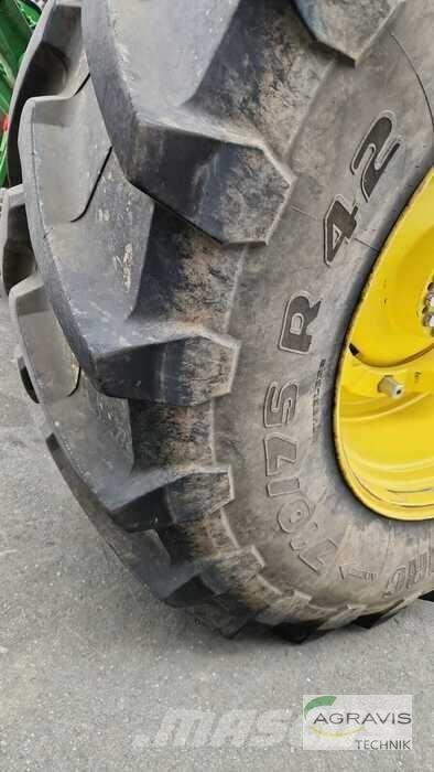 John Deere 8R 310 Traktörler