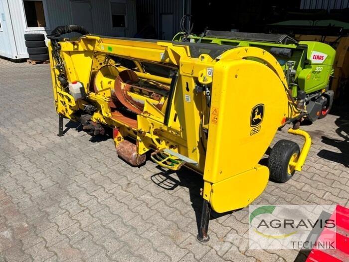 John Deere PICK-UP Diger yem biçme makinalari