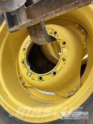 John Deere R38 + R28 Tekerlekler
