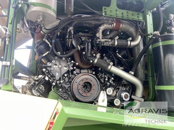 Krone BIG X 700 Kendi yürür silaj makinalari