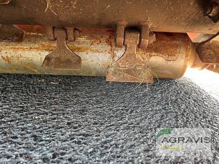 Kuhn BP 28 Hasat makineleri