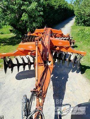 Kuhn XM32 Tirmiklar